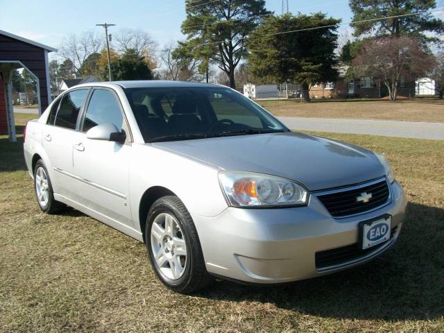 Chevrolet Malibu SL1 Sedan