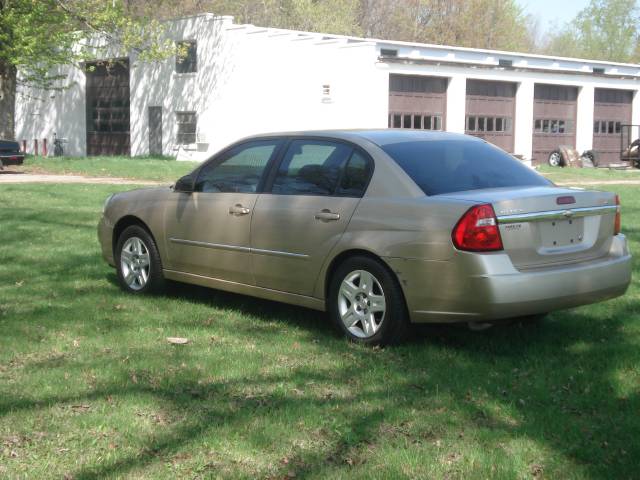 Chevrolet Malibu 2006 photo 2