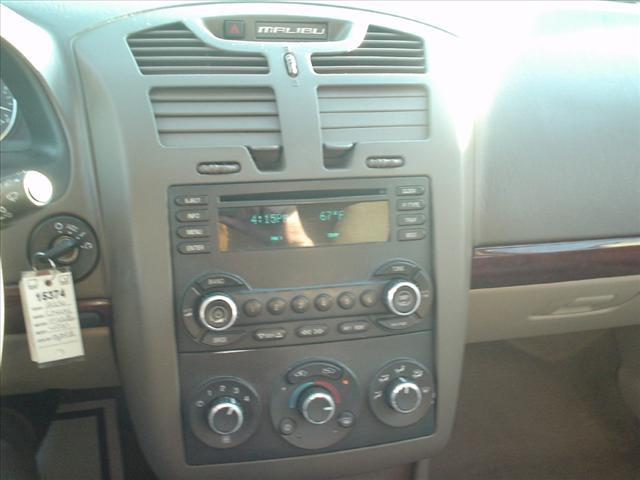 Chevrolet Malibu 2006 photo 2