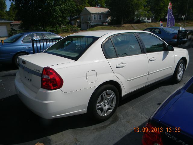 Chevrolet Malibu 2008 photo 4