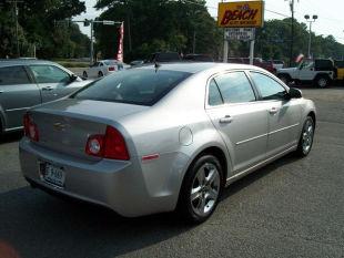 Chevrolet Malibu 2008 photo 2