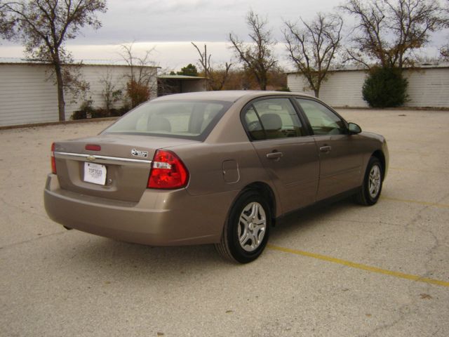 Chevrolet Malibu 2008 photo 2