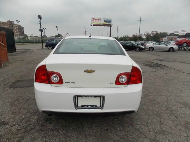 Chevrolet Malibu 2008 photo 3