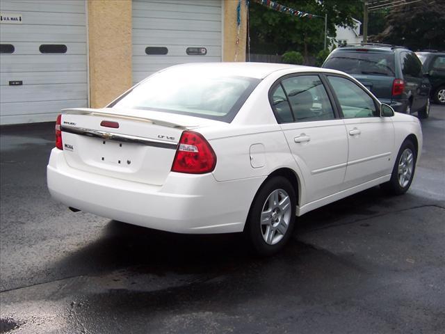 Chevrolet Malibu 2008 photo 4