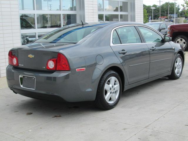 Chevrolet Malibu 2008 photo 2