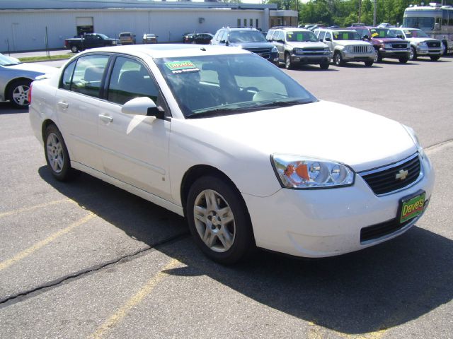 Chevrolet Malibu 2008 photo 2