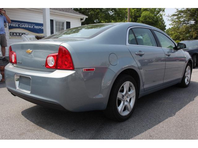 Chevrolet Malibu 2008 photo 2