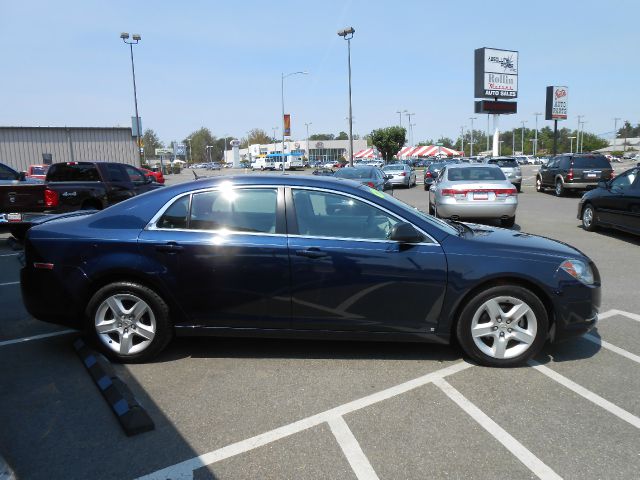 Chevrolet Malibu 2009 photo 2