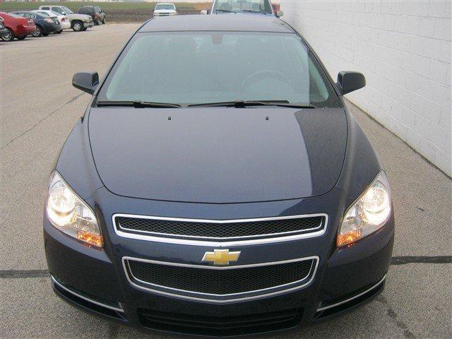 Chevrolet Malibu 2009 photo 2