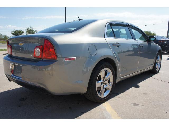 Chevrolet Malibu 2009 photo 1