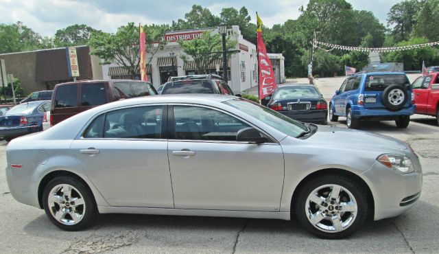 Chevrolet Malibu 2009 photo 2