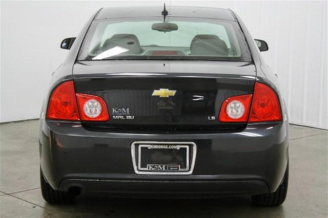 Chevrolet Malibu 2009 photo 3