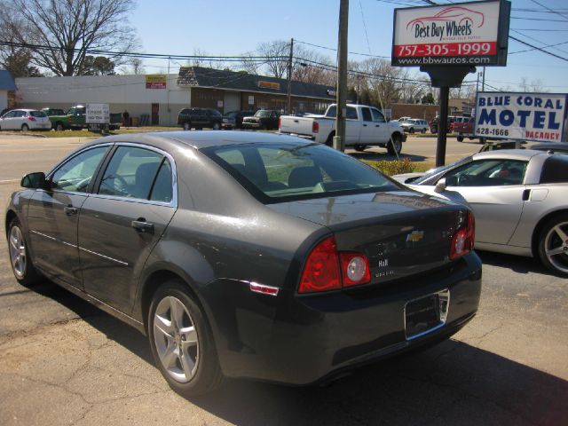 Chevrolet Malibu 2009 photo 3