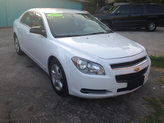 Chevrolet Malibu 2009 photo 2