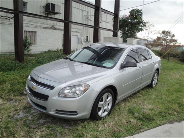 Chevrolet Malibu 3.2 Sedan 4dr Sedan