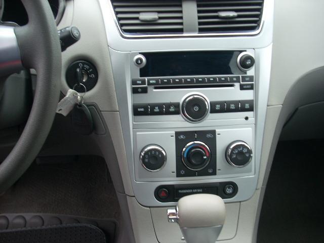 Chevrolet Malibu 2009 photo 1