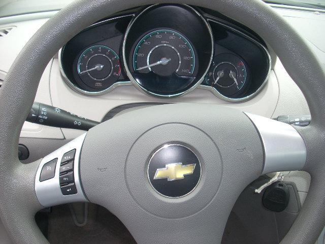 Chevrolet Malibu 2009 photo 2