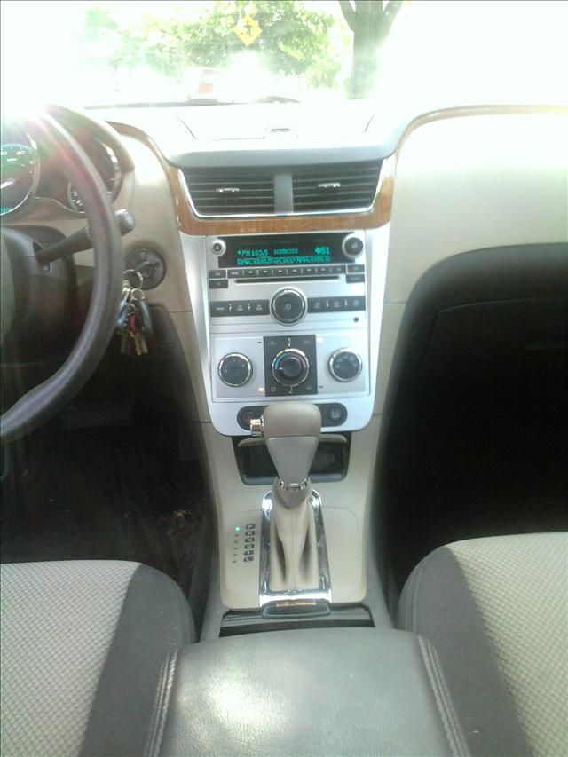 Chevrolet Malibu 2009 photo 1