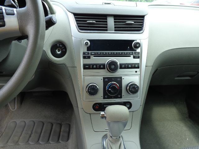 Chevrolet Malibu 2009 photo 1