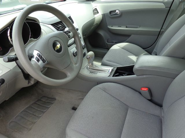 Chevrolet Malibu 2009 photo 2