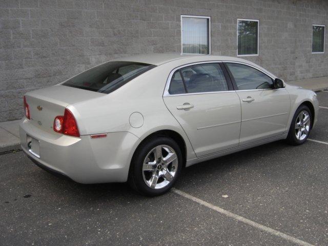 Chevrolet Malibu 2009 photo 2