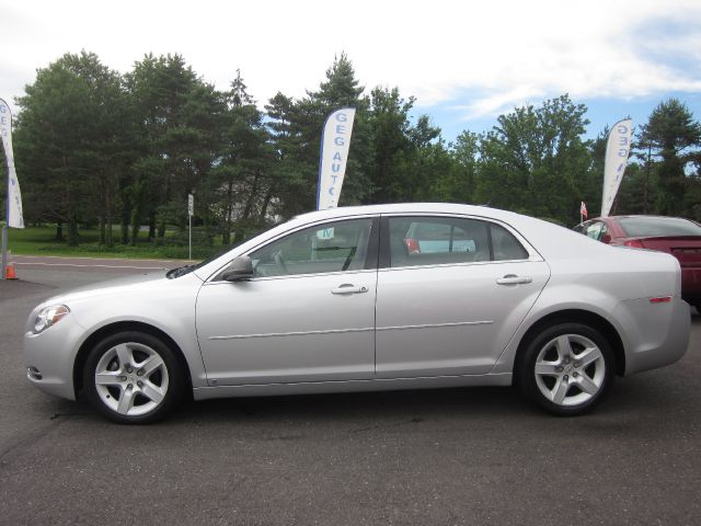 Chevrolet Malibu 2009 photo 2