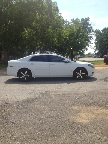 Chevrolet Malibu 2009 photo 2