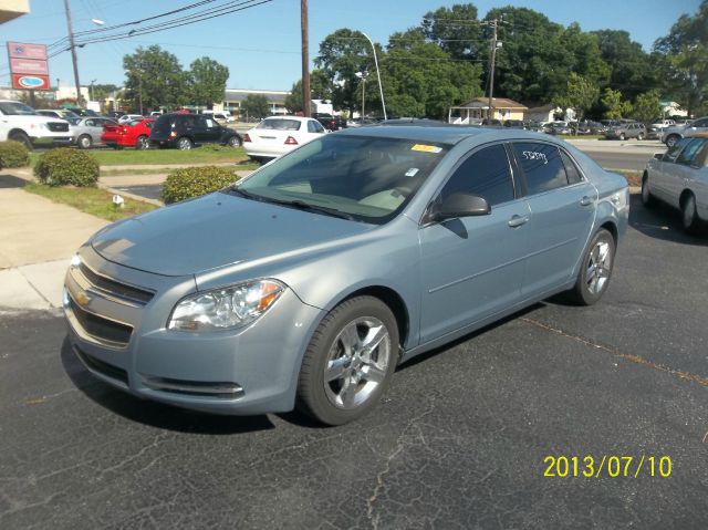 Chevrolet Malibu 2009 photo 2