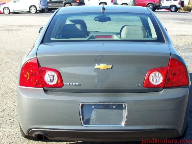 Chevrolet Malibu 2009 photo 3