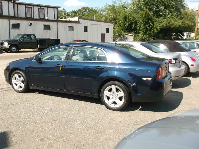 Chevrolet Malibu 2009 photo 2