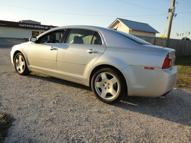 Chevrolet Malibu 2009 photo 2