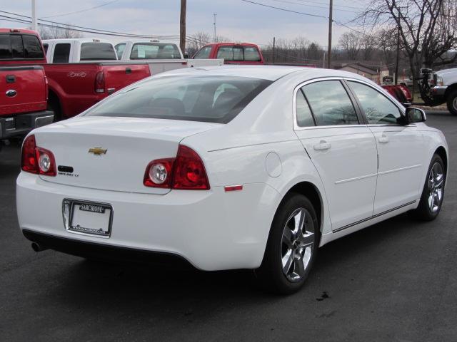 Chevrolet Malibu 2010 photo 4