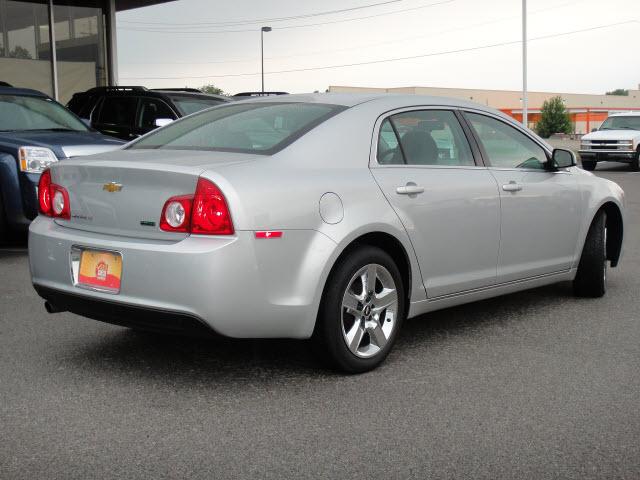 Chevrolet Malibu 2010 photo 1