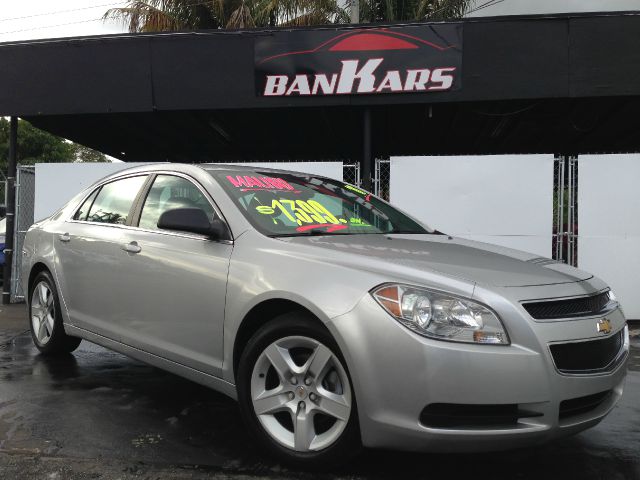 Chevrolet Malibu Base 1500 SLT Crew S/B Sedan