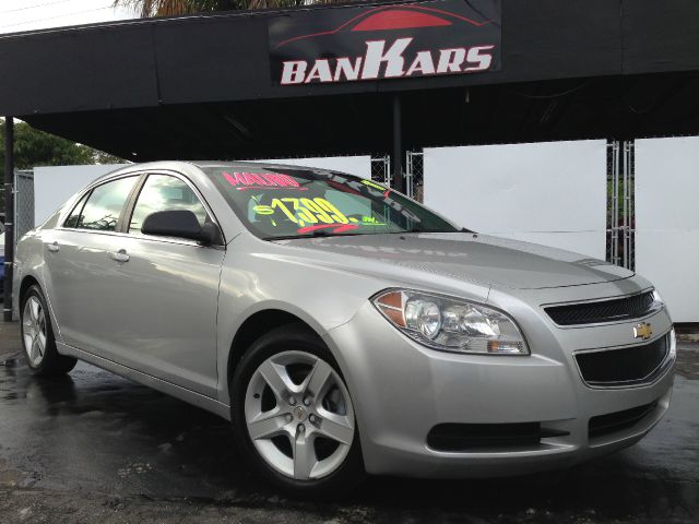 Chevrolet Malibu 2010 photo 2