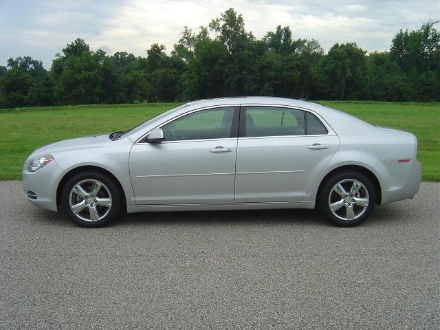 Chevrolet Malibu 2010 photo 1