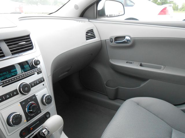 Chevrolet Malibu 2010 photo 14