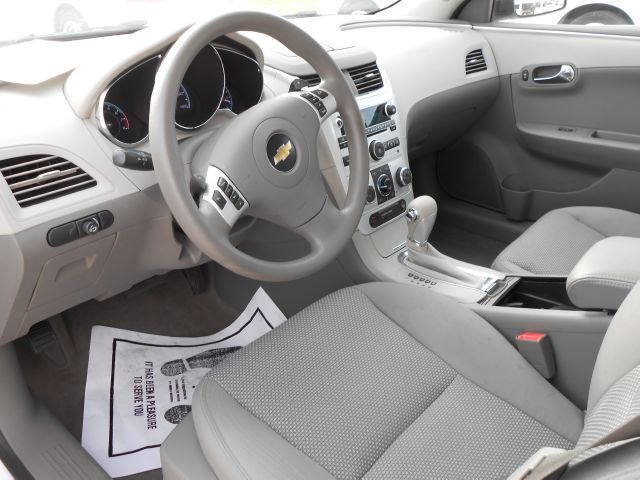 Chevrolet Malibu 2010 photo 22