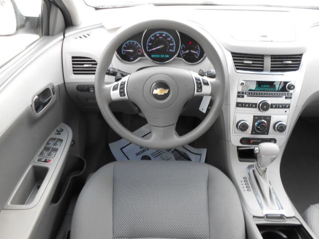 Chevrolet Malibu 2010 photo 8