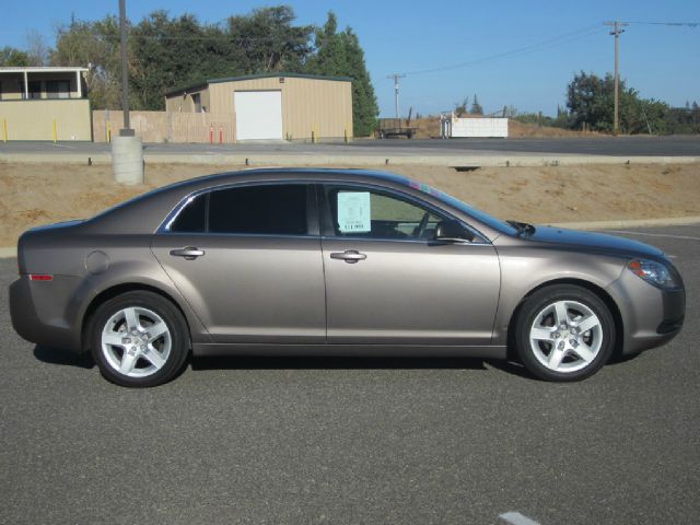 Chevrolet Malibu 2010 photo 1