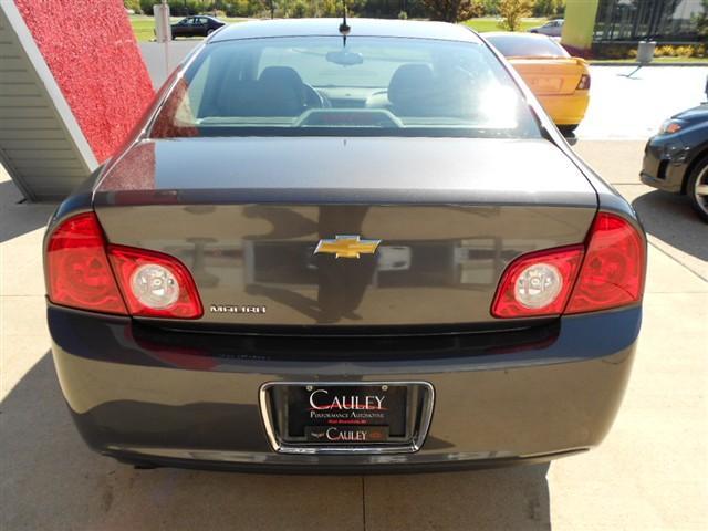 Chevrolet Malibu 2010 photo 5