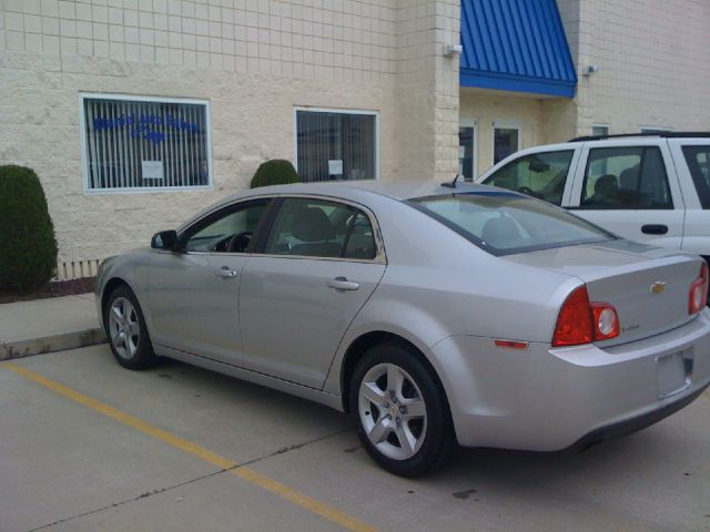 Chevrolet Malibu 2010 photo 1