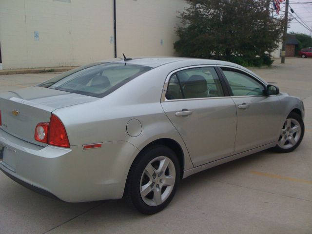 Chevrolet Malibu 2010 photo 3