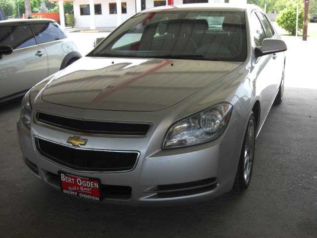 Chevrolet Malibu 2010 photo 1