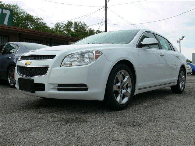 Chevrolet Malibu 2010 photo 1