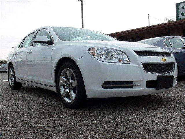 Chevrolet Malibu 2010 photo 2