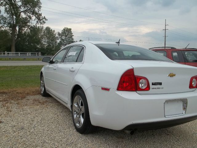 Chevrolet Malibu 2010 photo 3