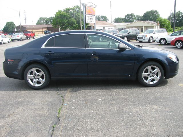 Chevrolet Malibu 2010 photo 2