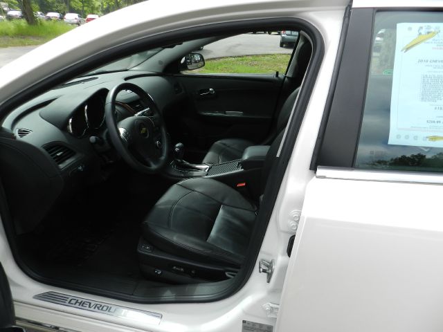 Chevrolet Malibu 2010 photo 4