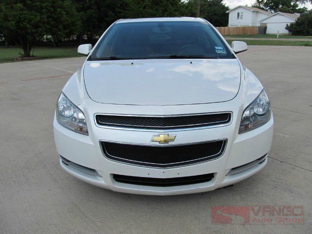 Chevrolet Malibu 4dr AWD SUV Sedan